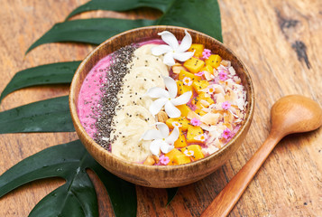 Tropical Breakfast Fruit Smoothie Bowl
