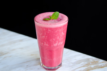 Super Red Fruits berry Smoothie for Healthy.