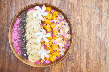Tropical Breakfast Fruit Smoothie Bowl