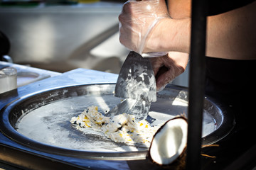 fried ice cream rolls at freeze pan