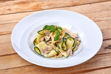 pasta with zucchini and mushrooms