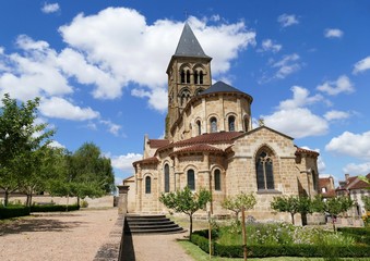 Fototapeta na wymiar Eglise romane de Saint-Menoux, Allier, France