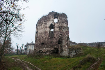 Fototapeta na wymiar Abandoned ruins of castle in Buchcach