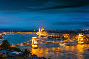 Naklejka na ściany i meble Panoramic view of Budapest by night