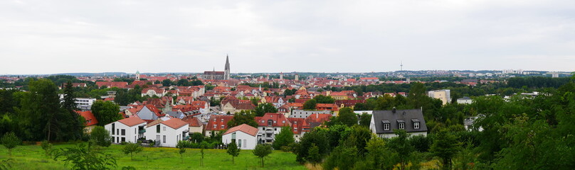 Fototapeta premium Regensburg, Deutschland: Panorama über die Stadt