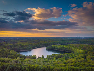Panorama auf das Ruhrgebiet von der Halde Rheinpreußen aus der Luft © Julia Hermann