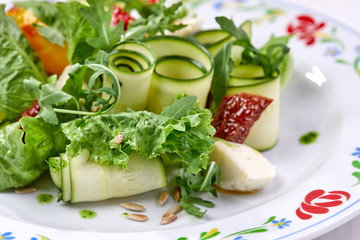 zucchini rolls with fresh salad