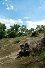 Fototapeta premium Naturpark Phu Pha Thoep, Felsformationen, Thailand