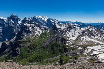 Fototapeta na wymiar Beautiful view of Jungfrau valley from top of schilthorn, Murren, Switzerland.