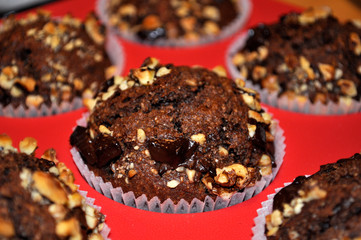Muffin with chocolate and nuts - Baked 