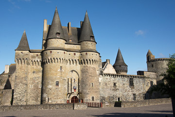 Fototapeta na wymiar Château de Vitré in a beautiful sunny day. Bretagne, France