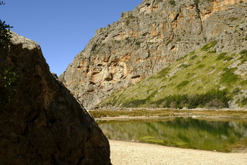 Die Felsenschlucht Torrent de Pareis bei Sa Calobra in der Serra de Tramuntana,  Mallorca, Balearen, Spanien