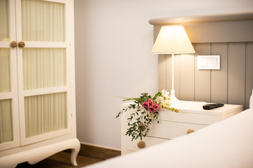 indoor deco ideas for hotel bedrooms