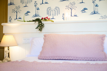 indoor deco ideas for hotel bedrooms