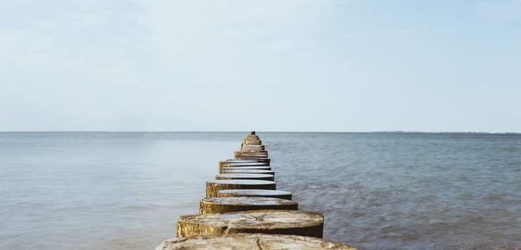 Wellenbrecher Panorama Ostsee 