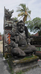 Fototapeta na wymiar Bali Guardian Sculpture