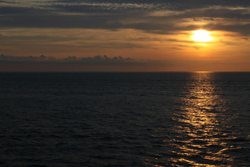 Sonnenuntergang auf Meer