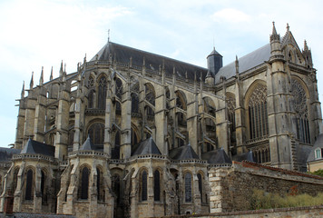 Fototapeta na wymiar cathédrale de la ville du Mans / FRANCE