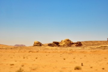 Fototapeta na wymiar desert rode, Al sahrawi road, travel to aqaba from amman using this road