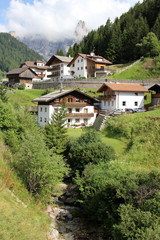 Fototapeta na wymiar Selva di Val Gardena Dolomites Italie