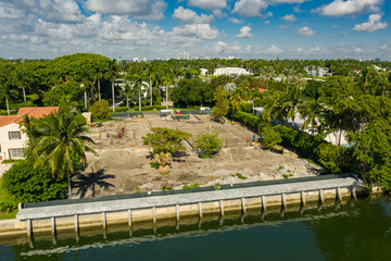 Fototapeta na wymiar Waterfront lot house construction Miami FL
