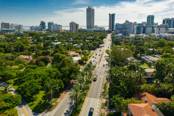 Obraz premium Aerial Miami Beach Alton Road 63rd Street
