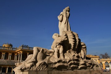 Obraz premium il mare scolpito sulla pietra