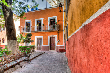 Fototapeta na wymiar Plaza in Guanajuato, Mexico