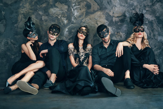 Masquerade party 2025 men's attire