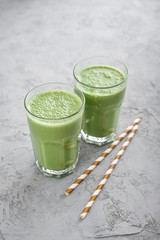 Green smoothie with spinach or avocado