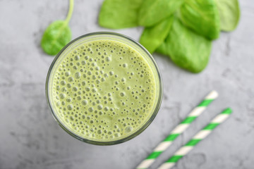 Green smoothie with spinach or avocado
