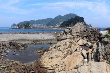 Fototapeta na wymiar 間元港から見る保戸島の風景