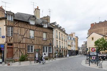Immeuble à colombages en centre ville de Rennes en Bretagne
