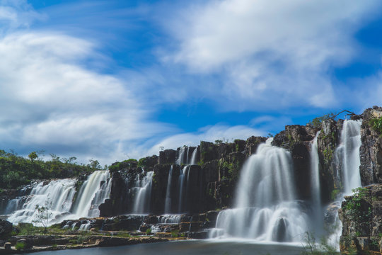 Cachoeira da Muralha Chapada dos Veadeiros © icaro
