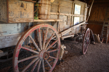 Fototapeta na wymiar old wooden wagon