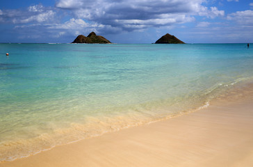 Recreation on Lanikai beach - Oahu, Hawaii