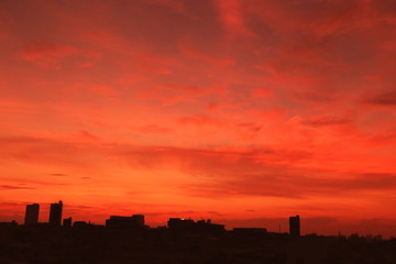 雨上がりの夕景　夏　秋　街並み