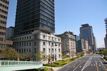 神戸旧居留地・大通り沿いに並ぶ近代建築群
