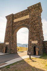 Roosevelt arch yellowstone