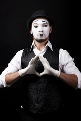 mime shows theatrical emotions
