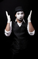 mime shows theatrical emotions