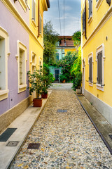 Il "villaggio operaio" di via Lincoln a Milano