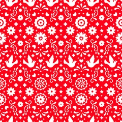 Tapeten Rouge Mexikanische Blumen, Blätter und Vögel auf rotem Hintergrund. Traditionelles nahtloses Muster für Fiesta-Party. Florales Volkskunstdesign aus Mexiko. Mexikanische Folkloreverzierung.