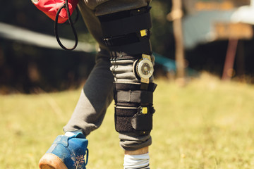 knee prosthesis telescopic post op rom hinged leg knee brace DYNAMIC KNEE BRACE controls flexion degree of the knee joint through a multi-point fixation
