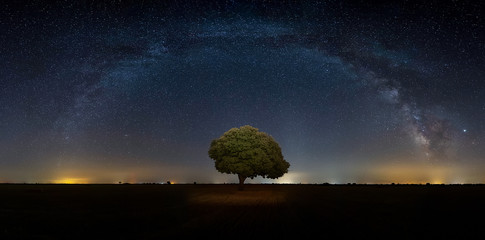 Milky way complete arch in Palencia, Spain