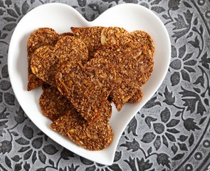 Oatmeal cookies with amaranth.