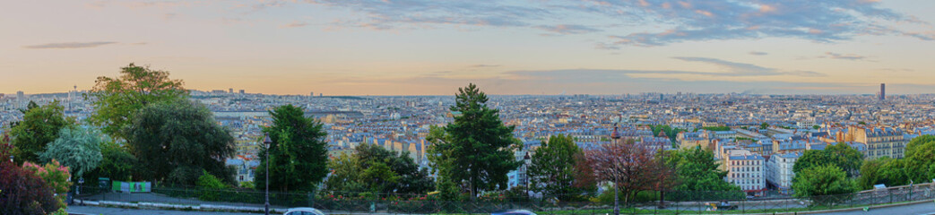 Fototapeta na wymiar Panoramic view of Paris early in the morning at sunrise / Picture taken at Montmartre