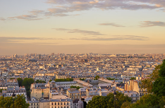 Panoramic view of Paris early in the morning at sunrise / Picture taken at Montmartre © marako85
