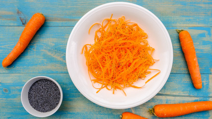 Fresh Grated Carrot and Poppy Seed Salad