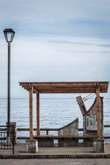 Parada de autobus en la playa